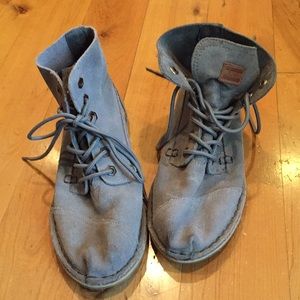 Shoes, Toms high-tops